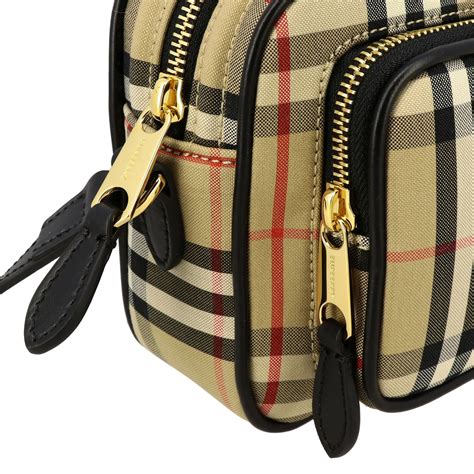 burberry gömelk|Burberry camera handbags.